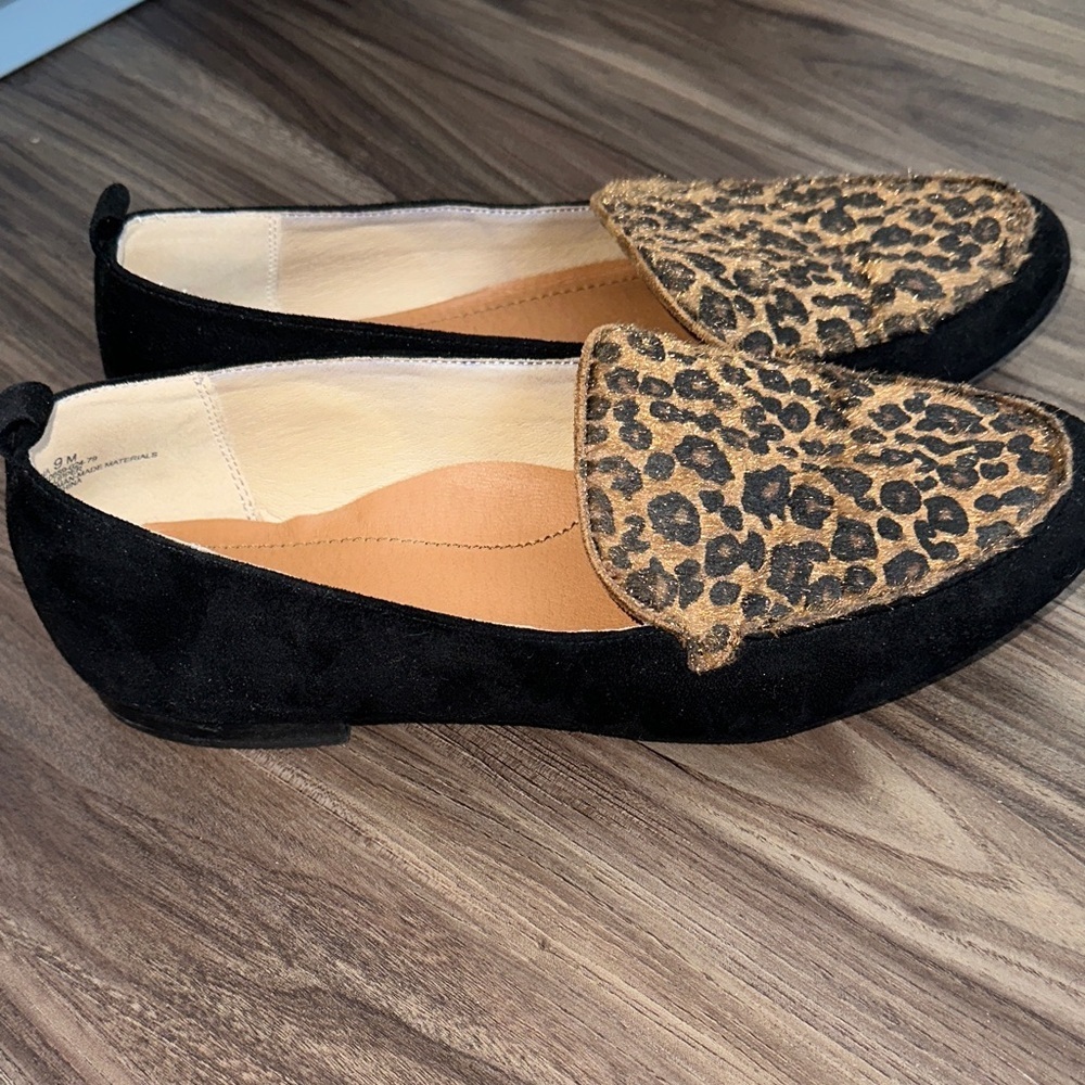 BareTraps Women's Leopard Flats - Black and Brown - Picture 4 of 8